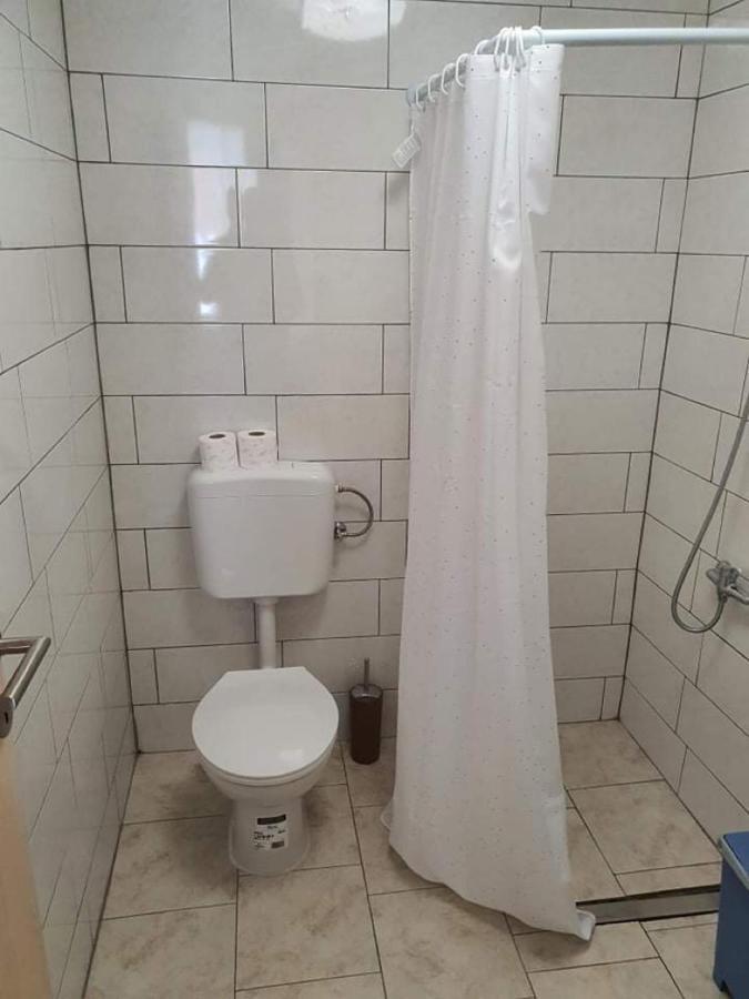 Aldi 2 Apartment พูลา ภายนอก รูปภาพ